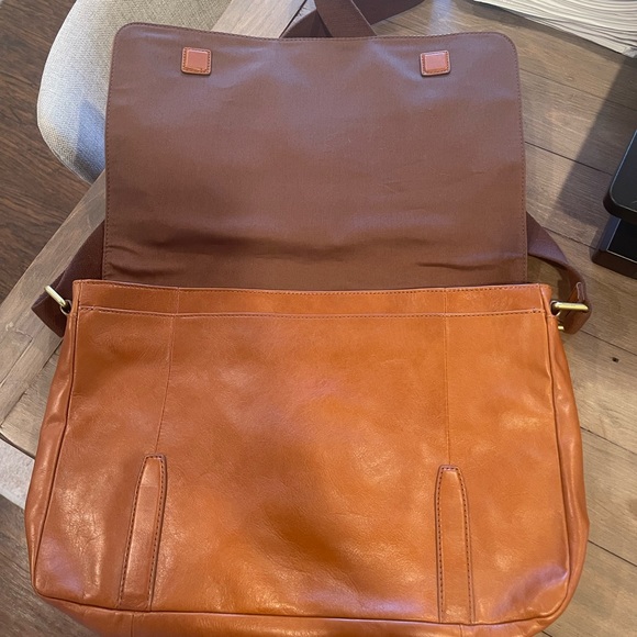 Brand new, never used Fossil Laptop Bag - Picture 4 of 8